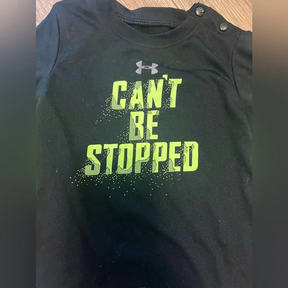 Under Armour Baby Boy Black Lime Green Long Sleeve One Piece Can’t Be Stopped 3M - Picture 2 of 5